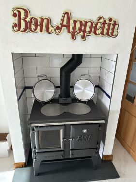 Click Here To Enlarge This Photo Of Esse Iron Heart
