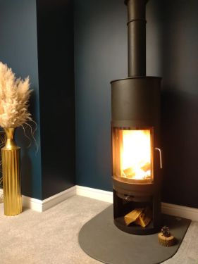 Click Here To Enlarge This Photo Of Rais Caro stove